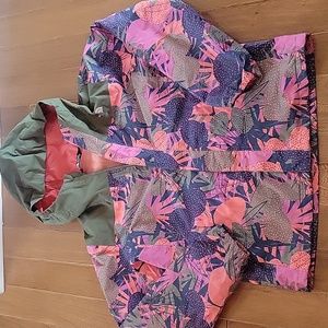 The North Face Kids Raincoat in Olive, Pink, Navy Floral Print